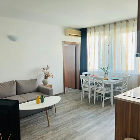 Paradise Apartment *